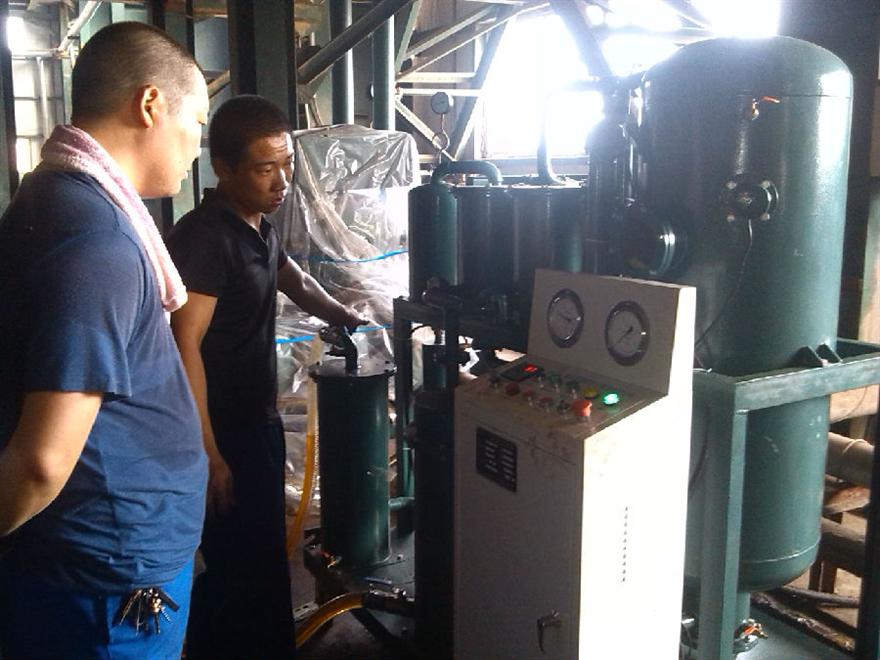 濾油機(jī)調(diào)試照片.jpg 濾油機(jī)調(diào)試照片.jpg