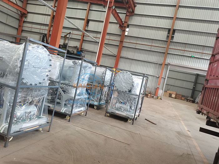 真空濾油機現(xiàn)場交付 真空濾油機現(xiàn)場交付